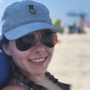 Meet your Posher, Julia